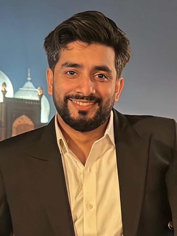 Zaigham Abbas, Director